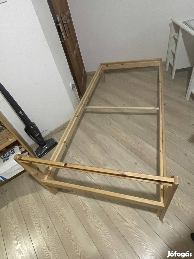 IKEA Neiden Ágykeret 90x200