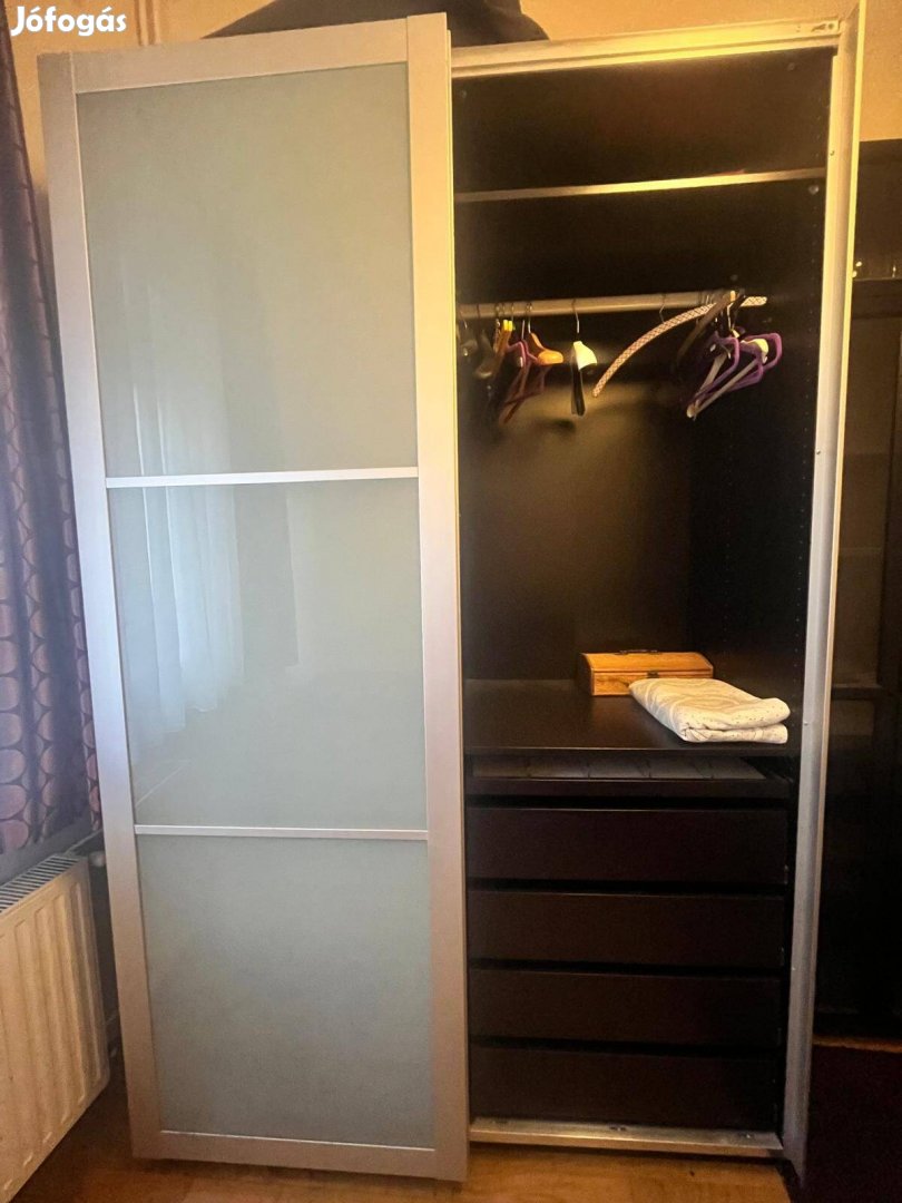 IKEA Pax toloajtos gardrobszekreny