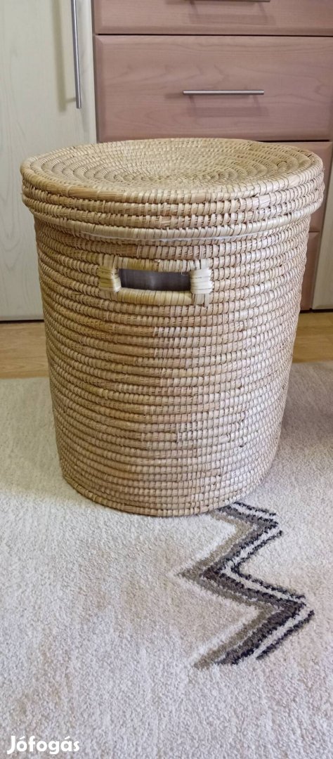 IKEA Rattan lábtartó és fonott szennyes kosár