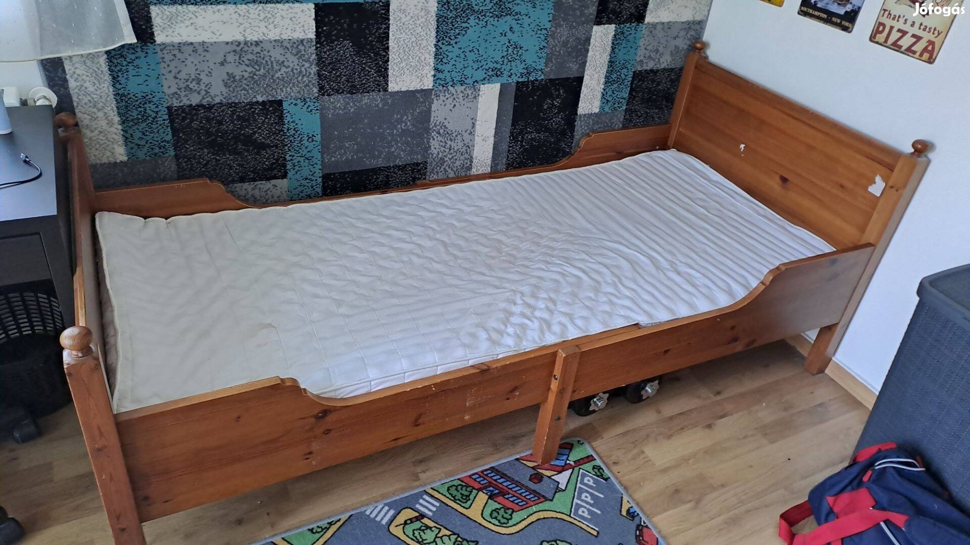 IKEA Sundvik hosszabbítható gyerek ágy matraccal