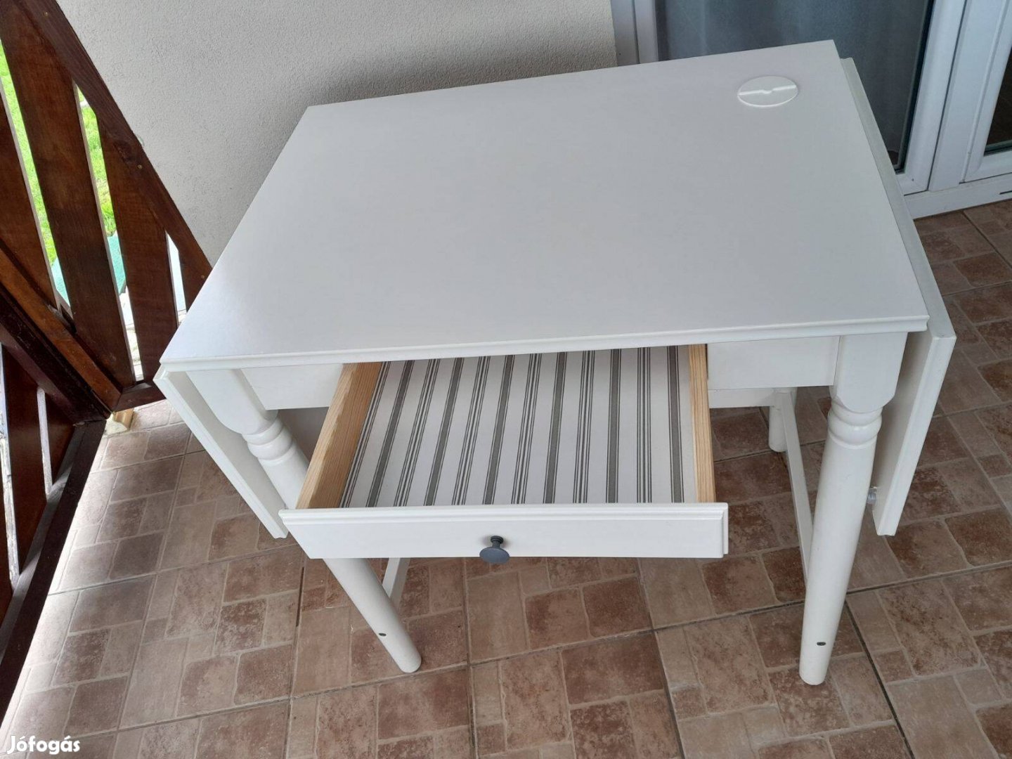IKEA - Lehajtható lapú asztal