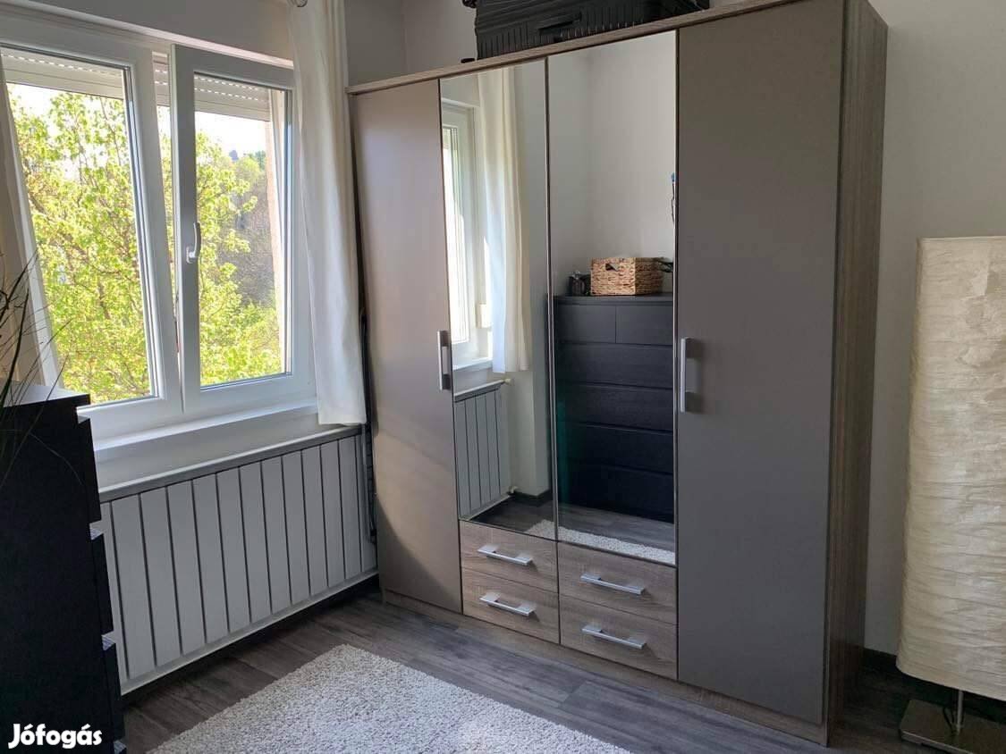 IKEA, két ajtós, tükrös szekrény ( 205X200