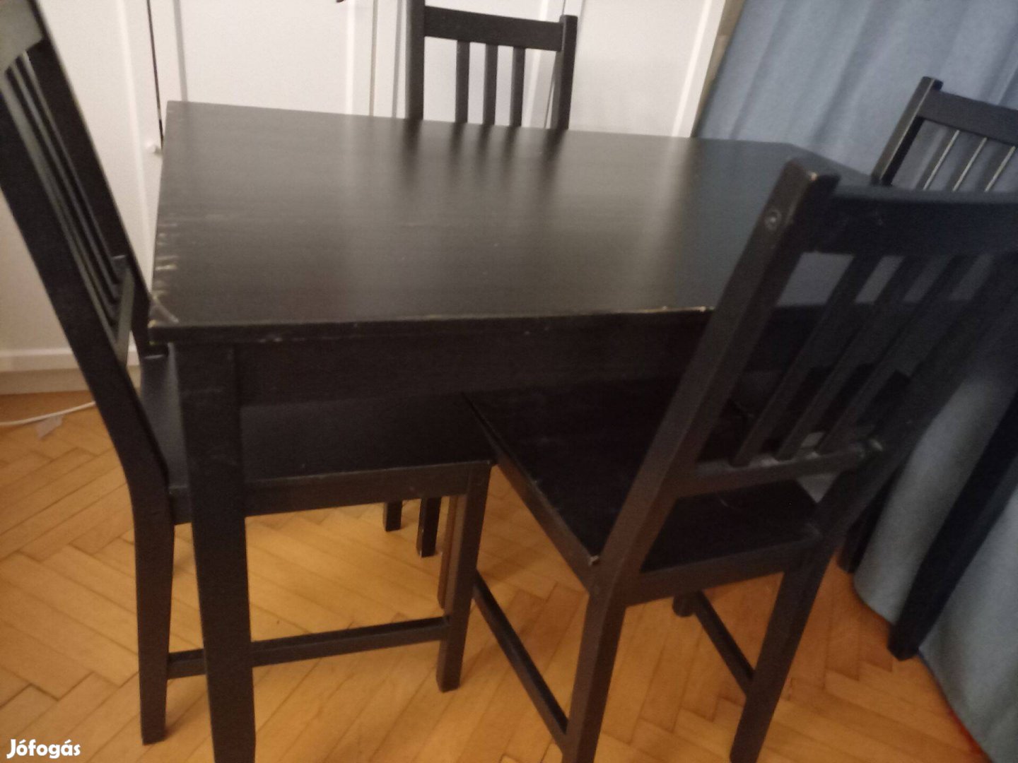 IKEA asztal és 4db Stefan szék
