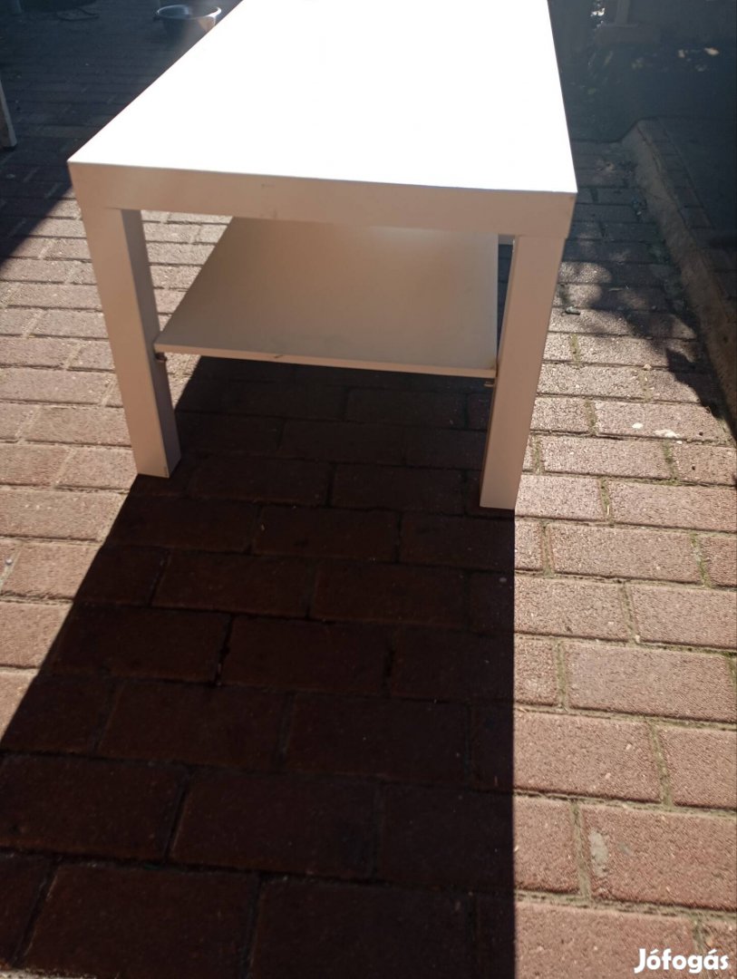 IKEA asztal polccal 