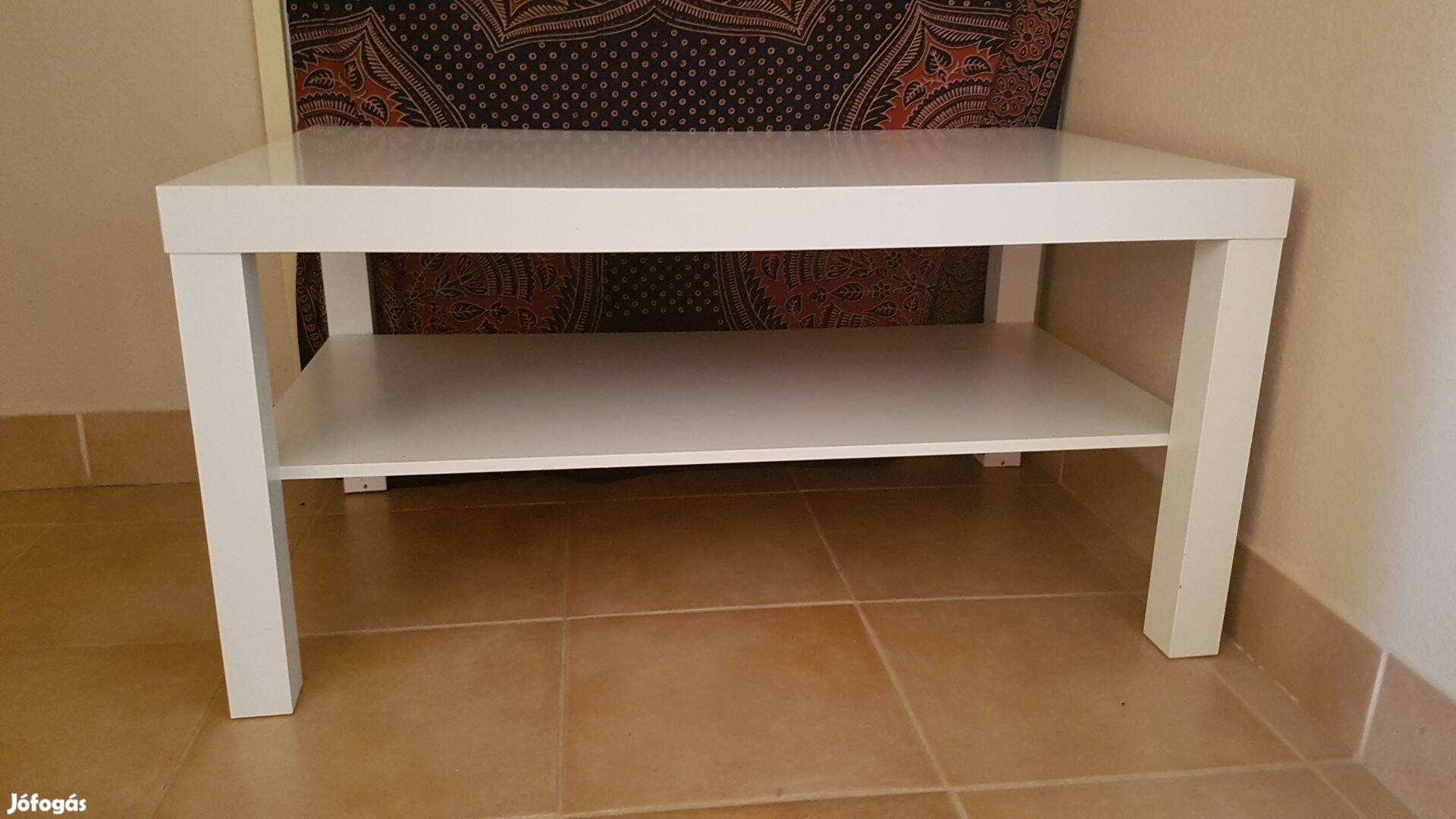 IKEA asztalka