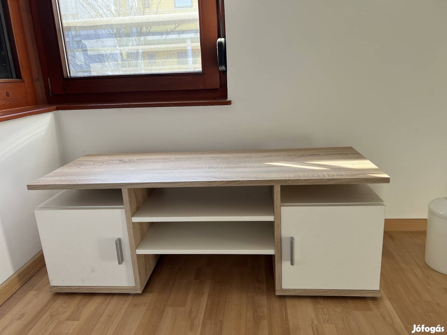 IKEA bútor, tv állvány, íróasztal 