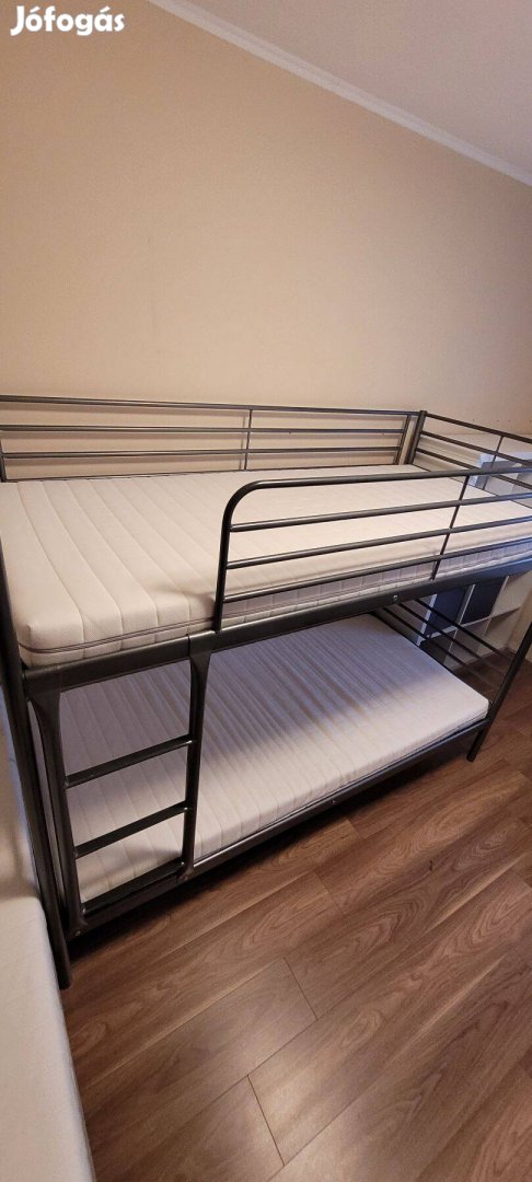IKEA emeletes ágy, matracokkal