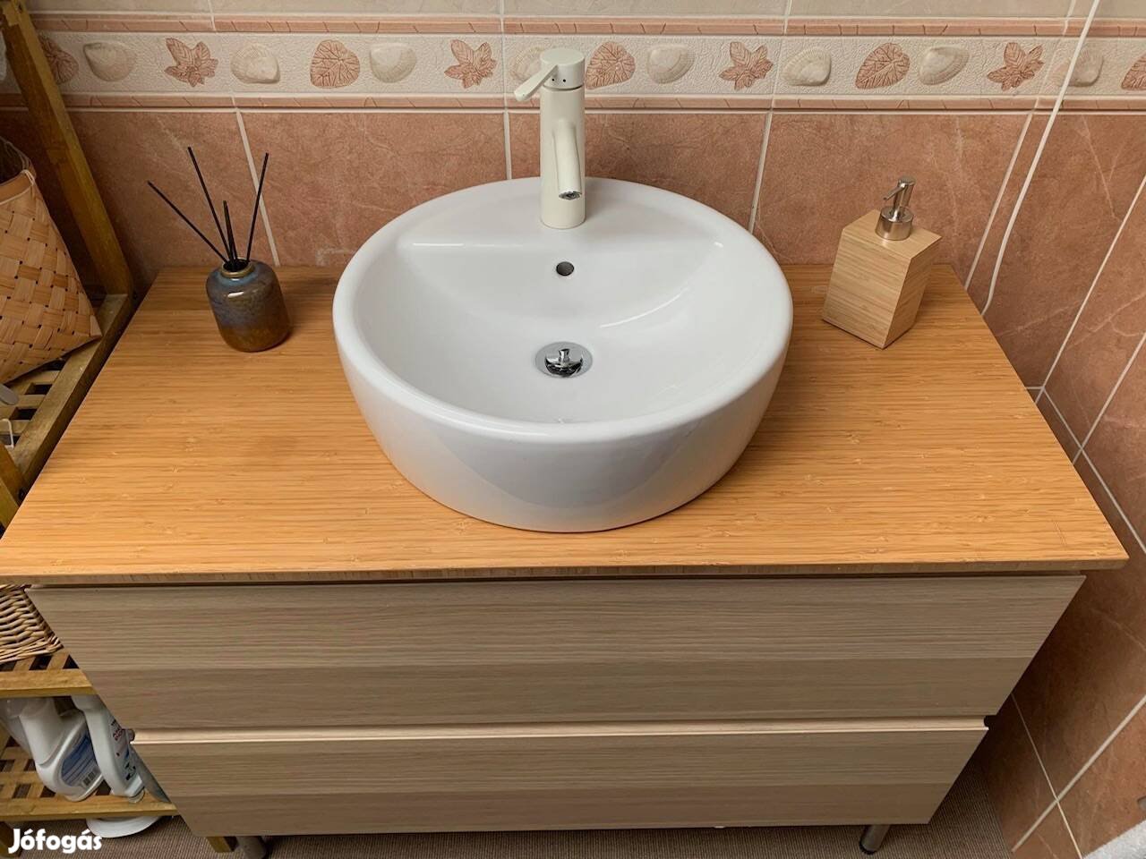 IKEA fürdőszoba szekrény