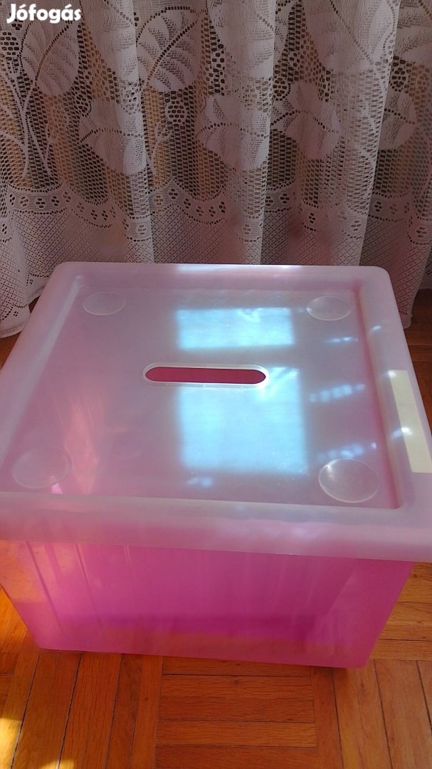 IKEA görgős műanyag tárolódoboz