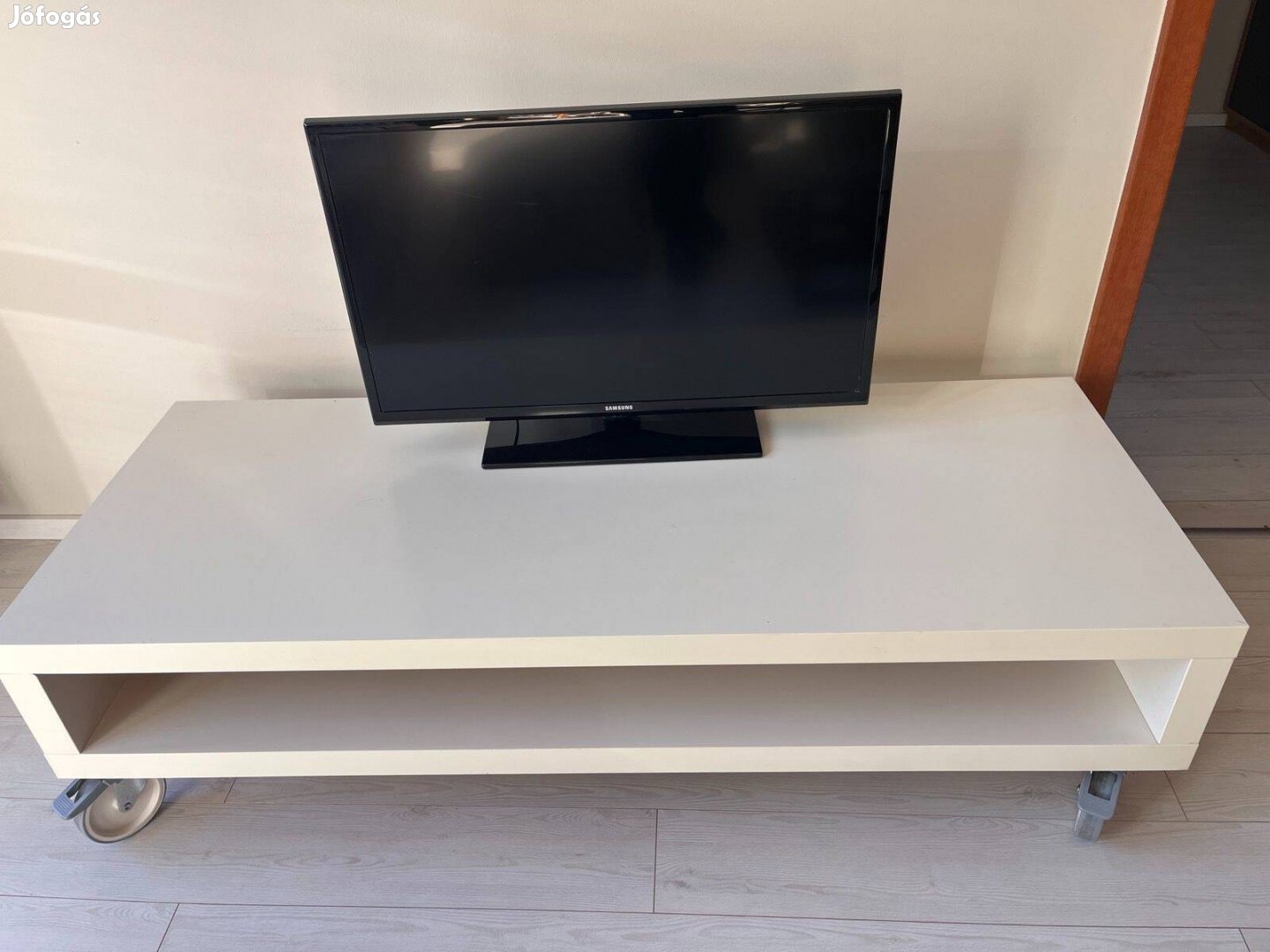 IKEA gurulós TV szekrény