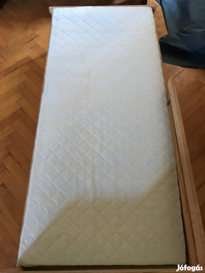 IKEA habszivacs matrac junior, fehér színű, levehető matracvédő, 70x16