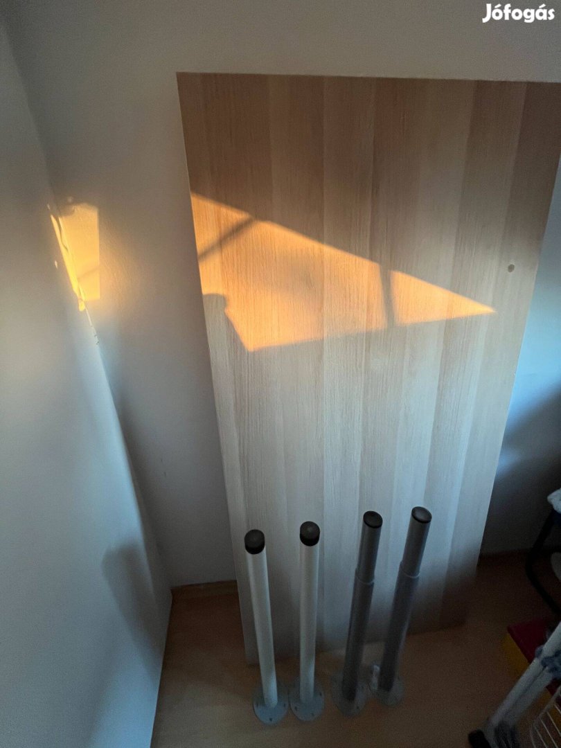 IKEA íróasztal eladó fehértölgy, asztallap 4 láb