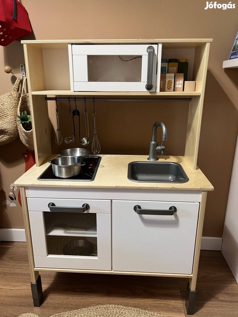 IKEA játékkonyha kiegészítőkkel