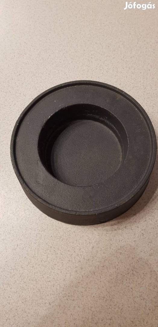 IKEA öntöttvas gyertyatartó nagy, 10 cm átmérőjü tyertyákhoz