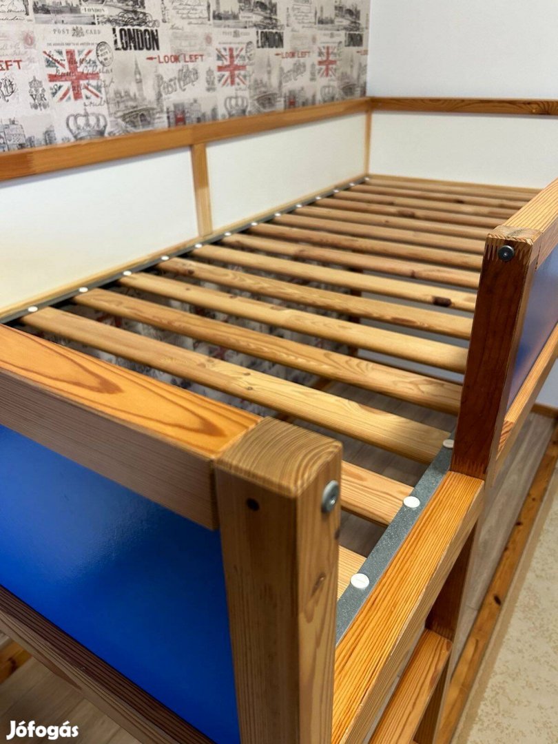 IKEA-s Kura megfordítható ágy