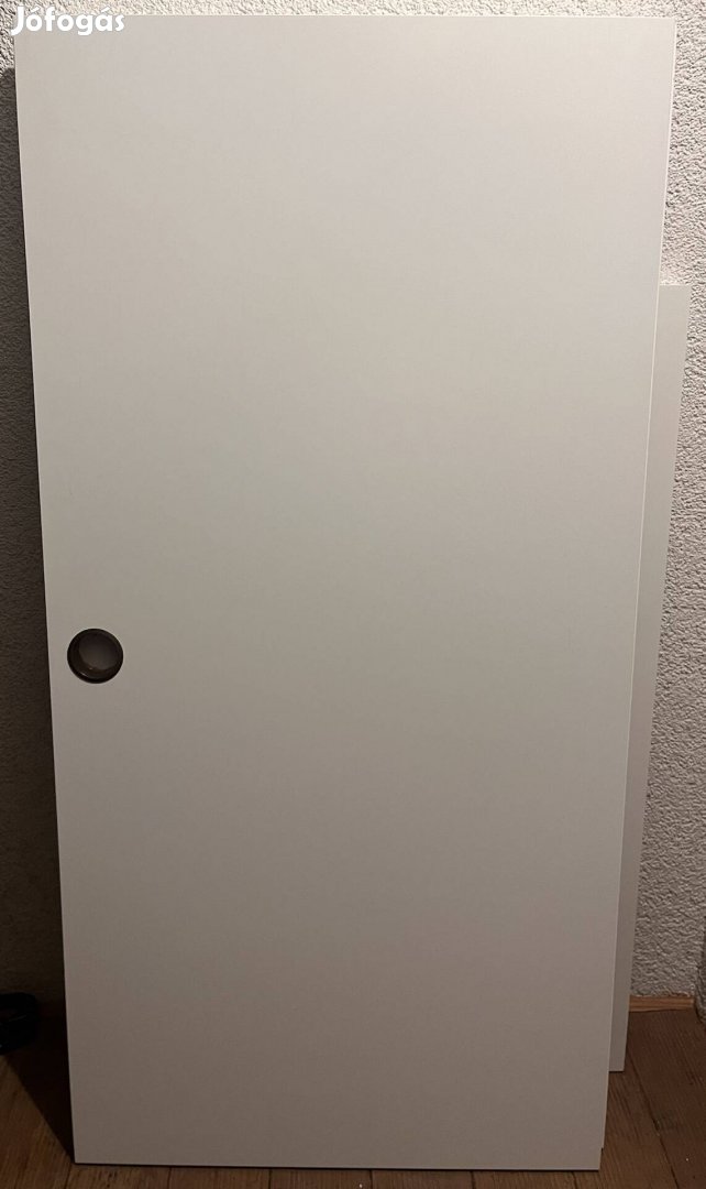 IKEA-s asztal 150x70 Lábakkal