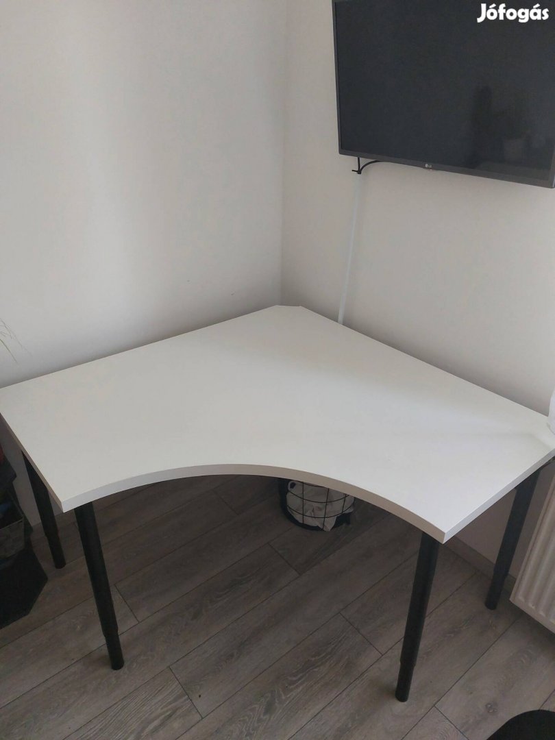 IKEA sarok íróasztal, állítható lábakkal eladó