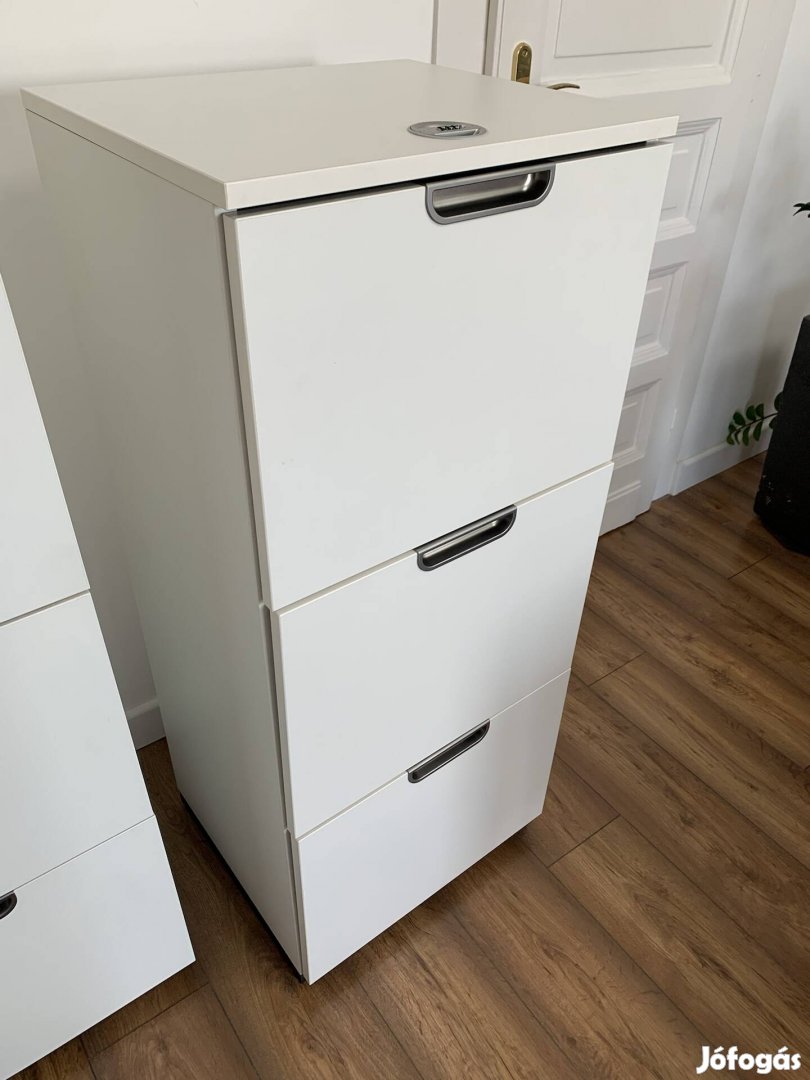 IKEA számzáras konténer szekrény újszerű