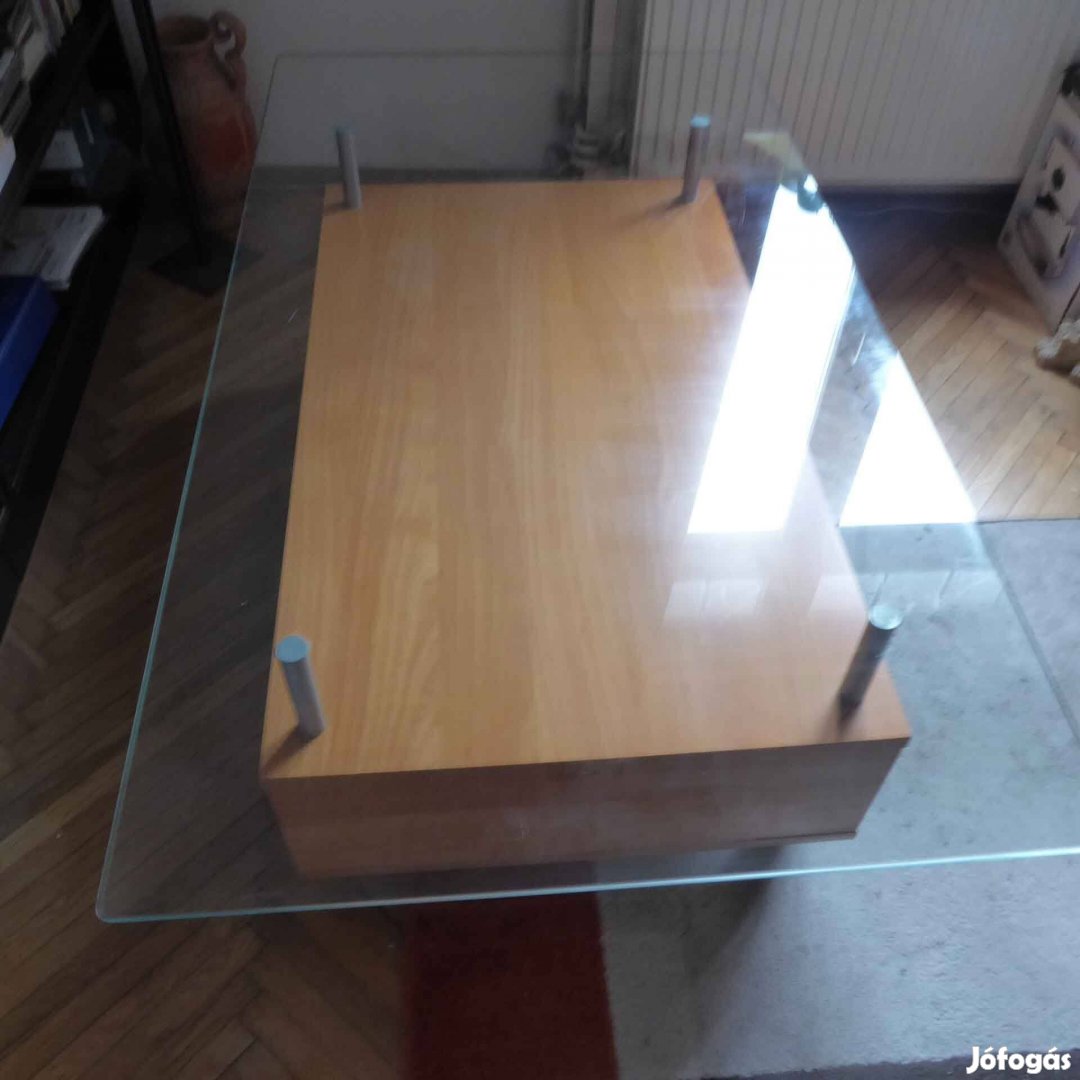 IKEA üvegfa dohányzóasztal görgőkkel