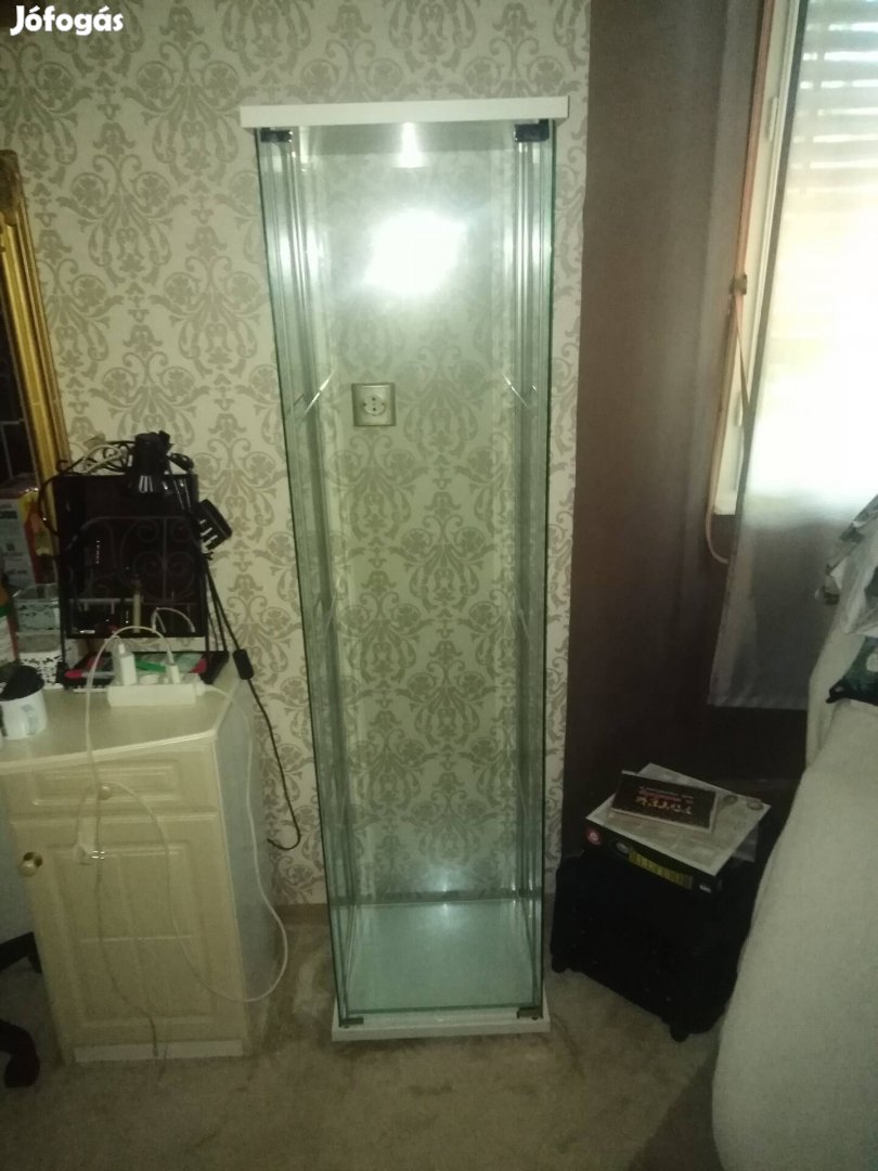 IKEA vitrin szekrény 