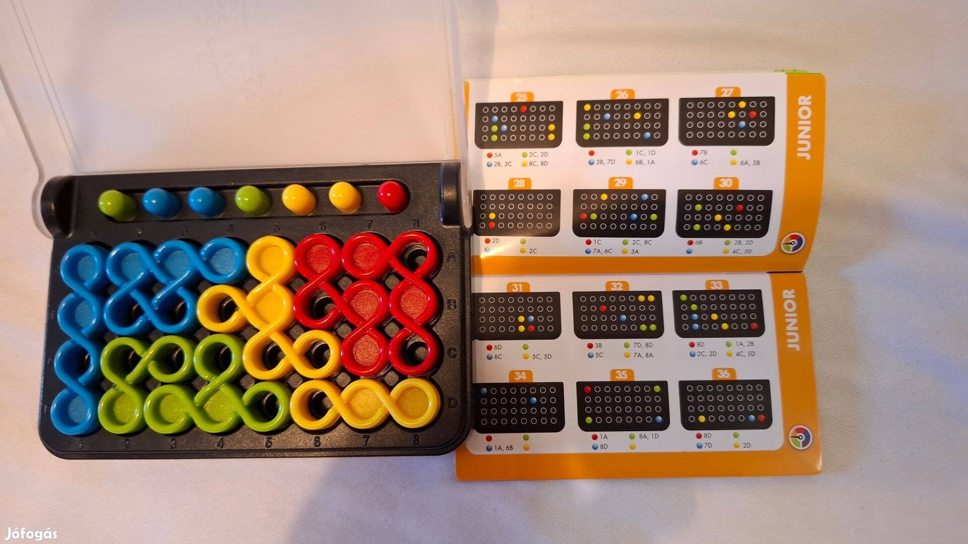 IQ Twist egyszemélyes logikai játék