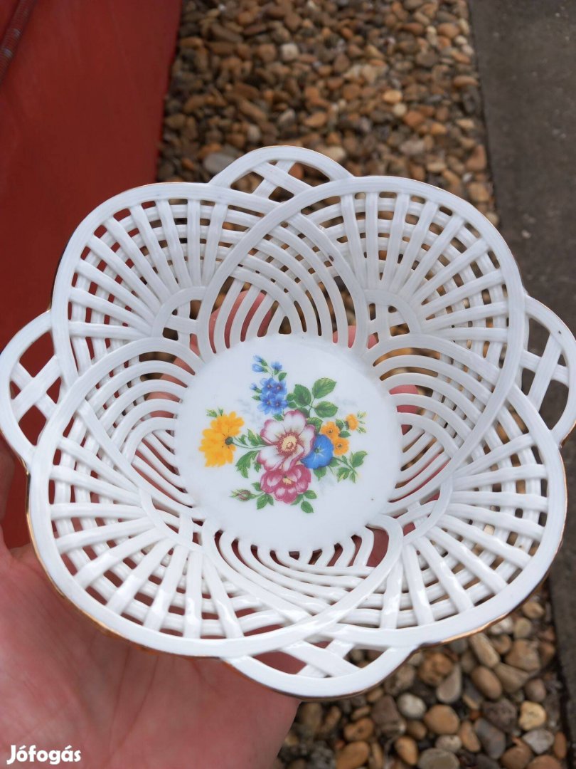 IRIS régi porcelán tálka áttört mintával hibátlan