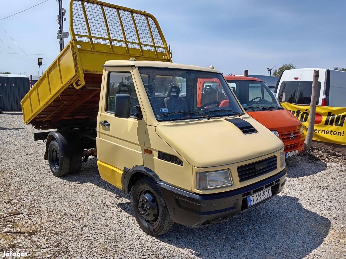 IVECO Daily 35-10 C Basic 3 oldalra billencs.20...