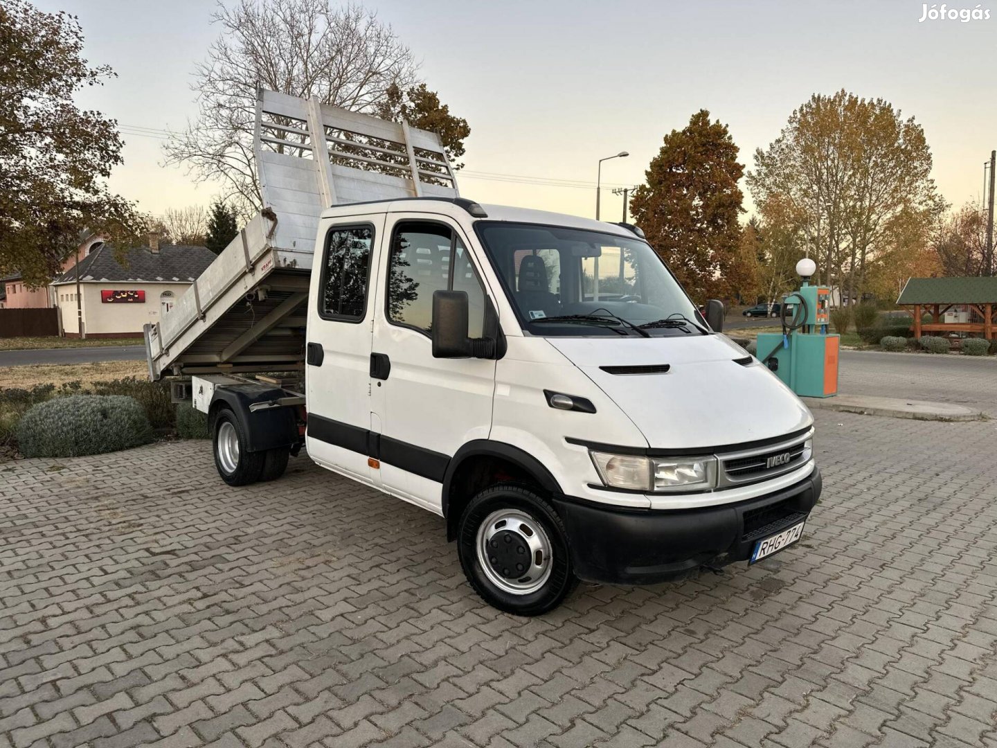 IVECO Daily 35 C 13 D 3 oldalra billent!!