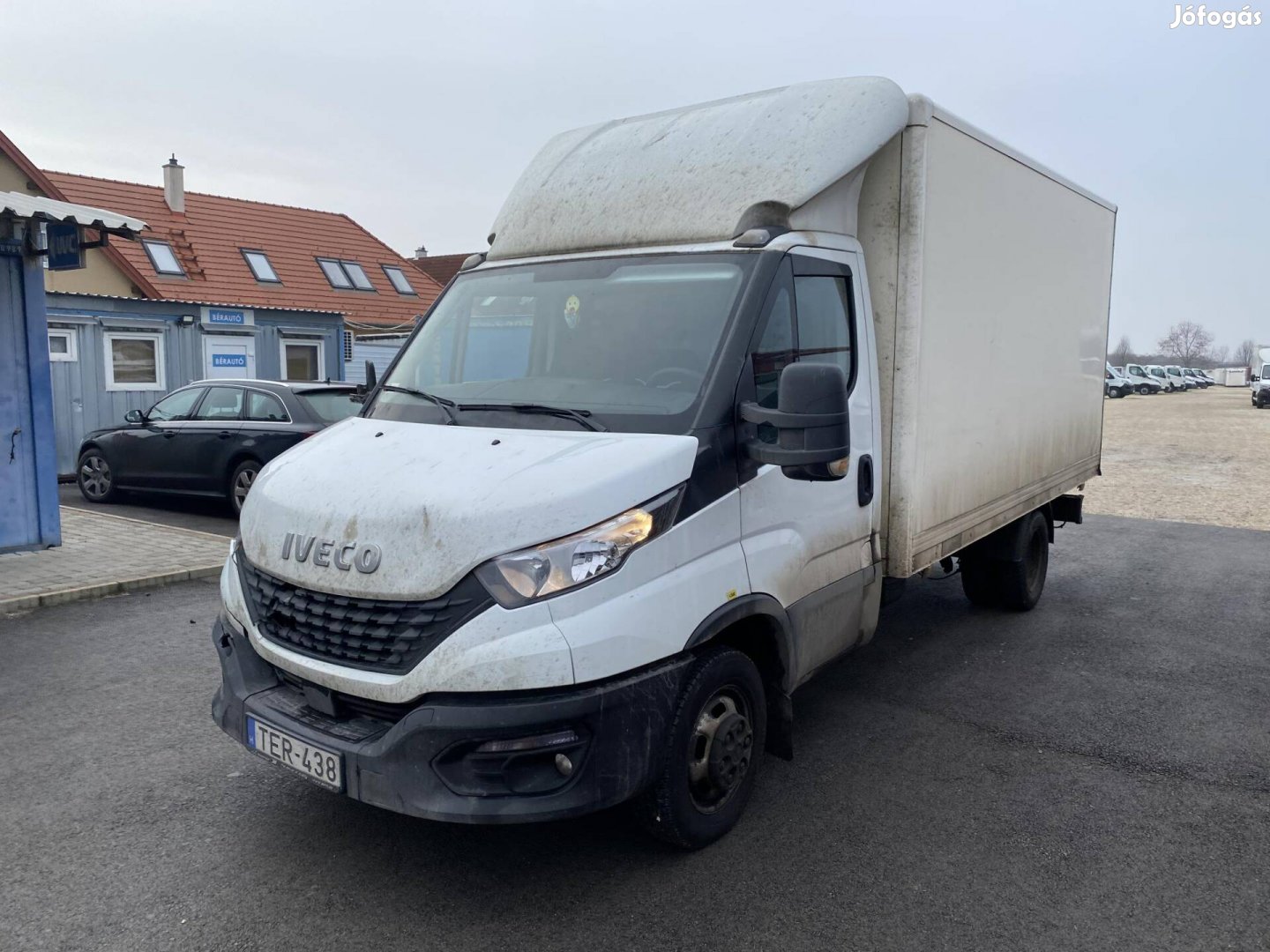 IVECO Daily 35 C 18 3750 dobozos