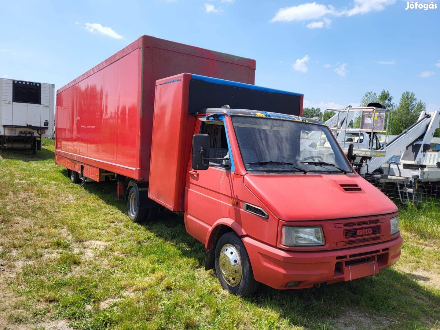 IVECO Daily 35 E 12 BE Vontató + hálófülke