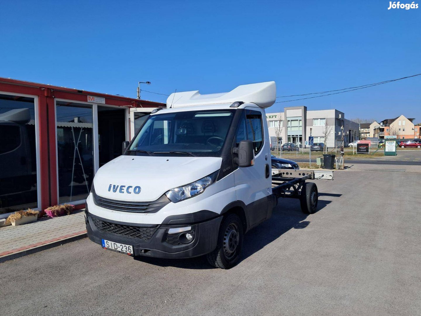 IVECO Daily 35 S 12 3750