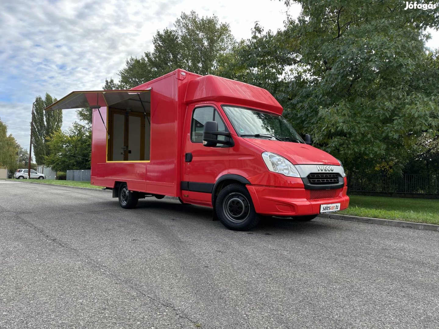 IVECO Daily Food Truck Büfékocsi ALAP Jármű