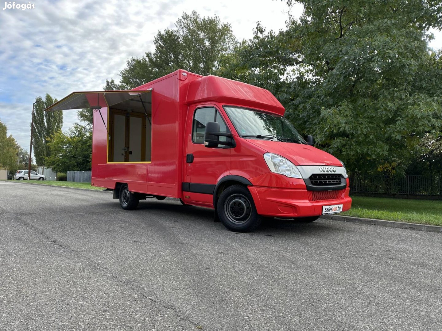 IVECO Daily Food Truck Büfékocsi ALAP Jármű