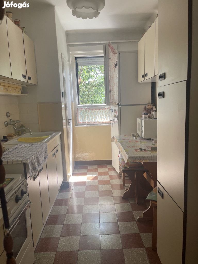 IV. Kerület, Perényi Zsigmond utca, 46 m2-es, 3. emeleti, társasházi