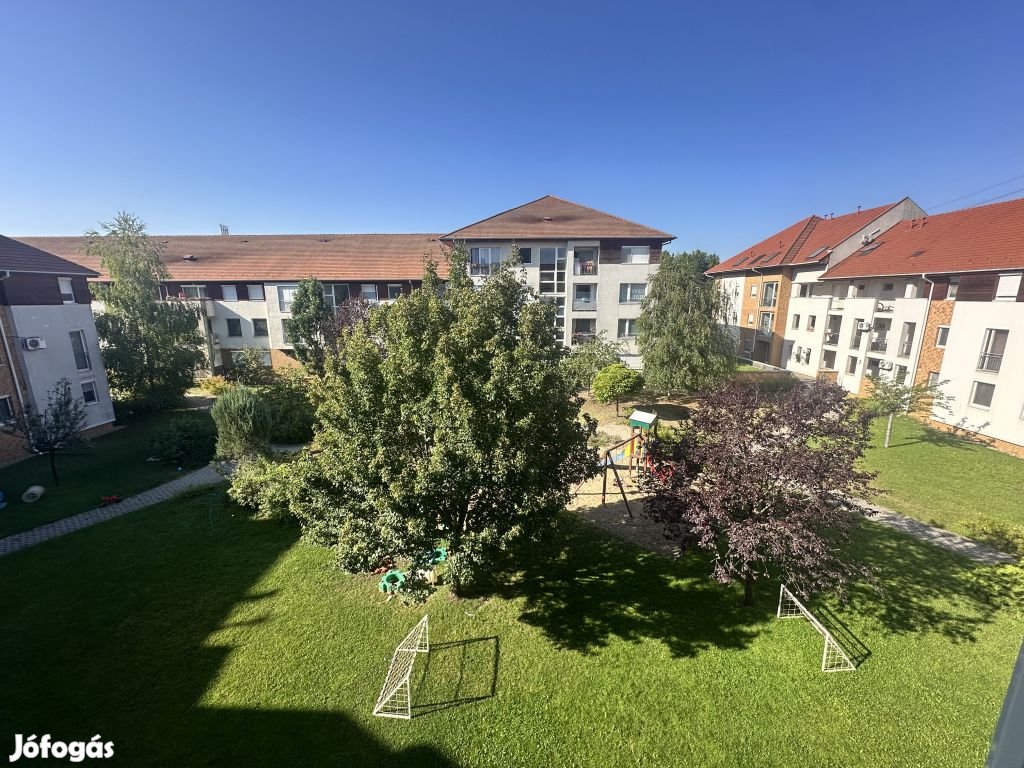 IV. Kerület, Székesdűlő, 94 m2-es, 2. emeleti, társasházi lakás