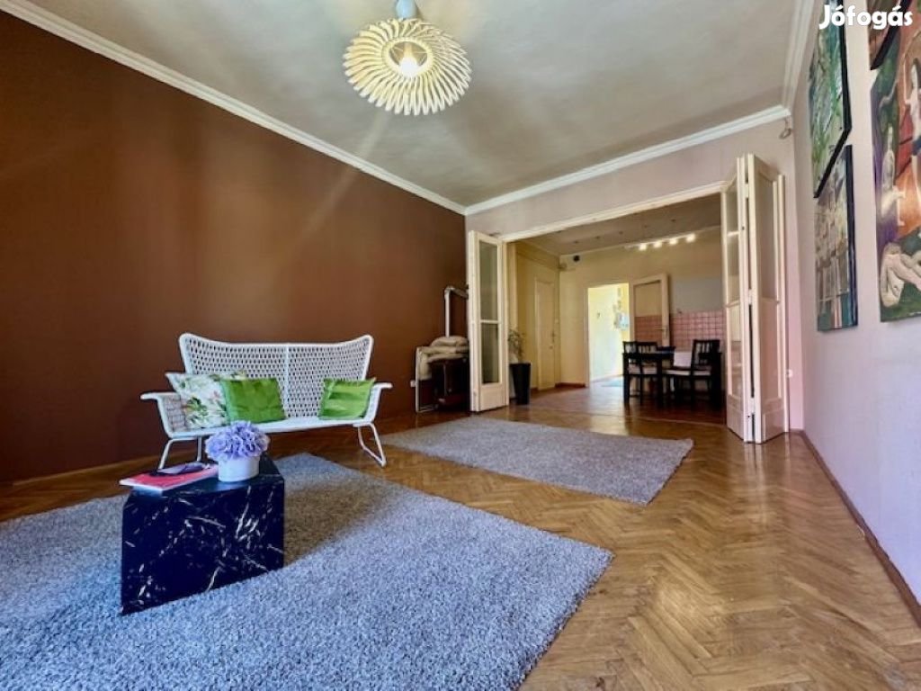 IV. Kerület, Újpest központ, 52 m2-es, 2. emeleti, társasházi lakás