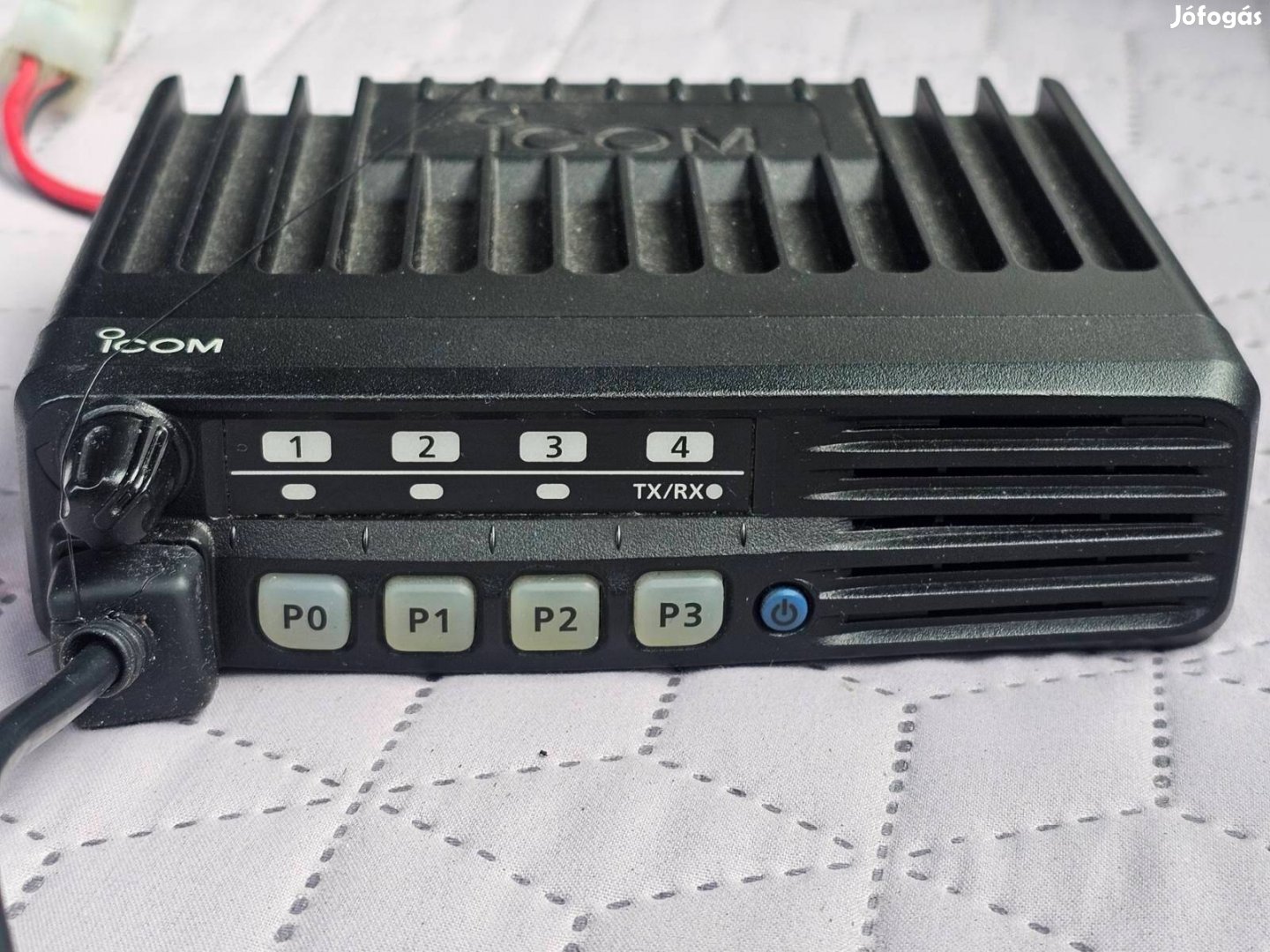 Icom IC-F5012 VHF mobil URH adóvevő rádió