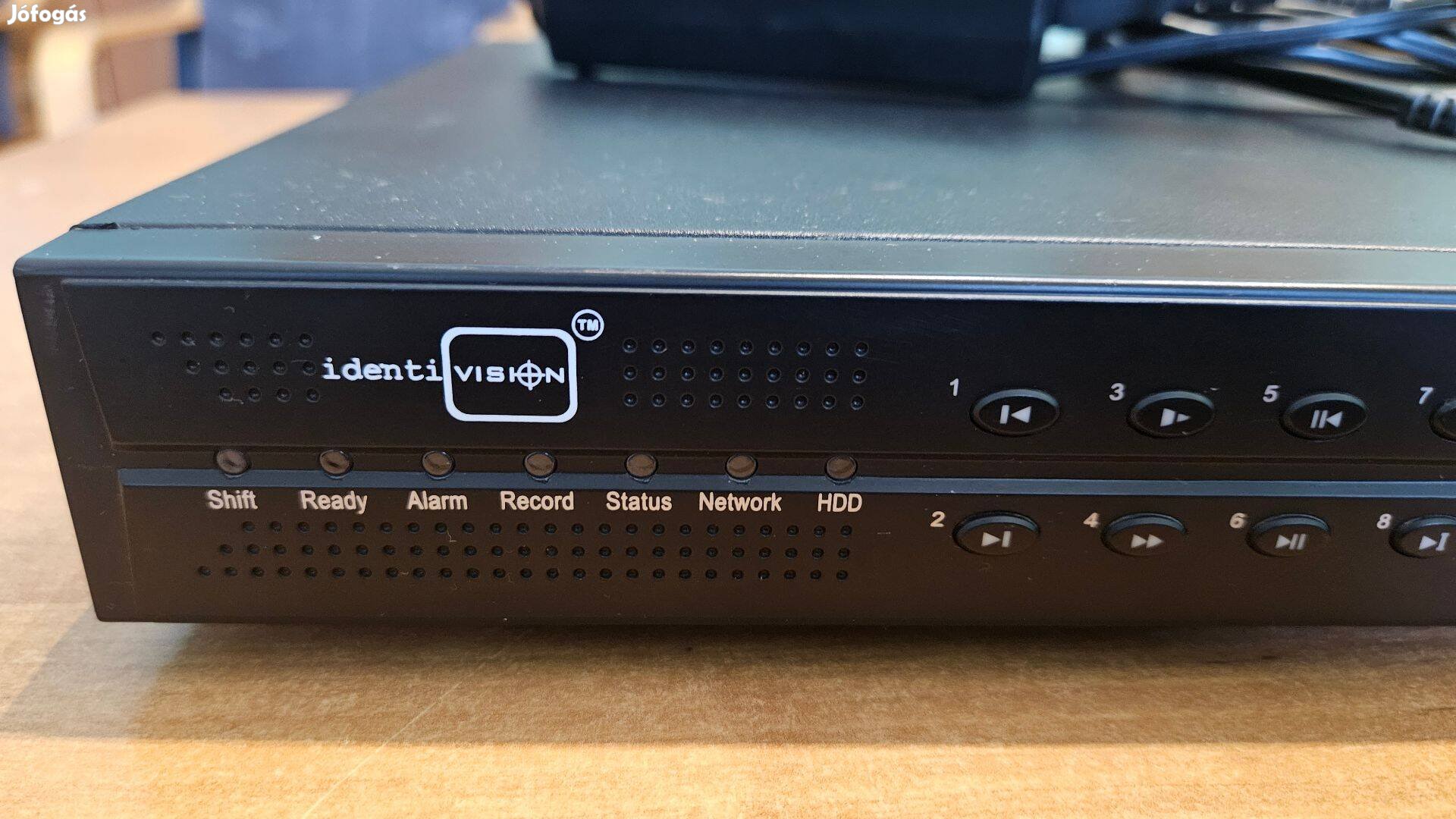 Identivision 8 csatornás analóg kamera rögzítő