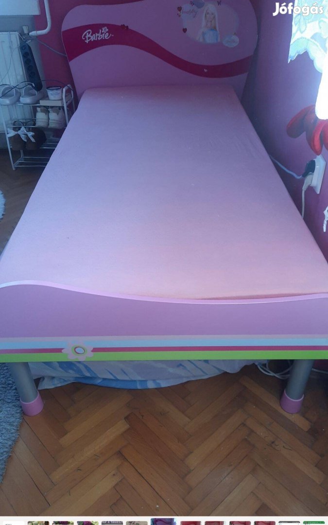 Ifjusági ágy csajos Barbis használtan eladó