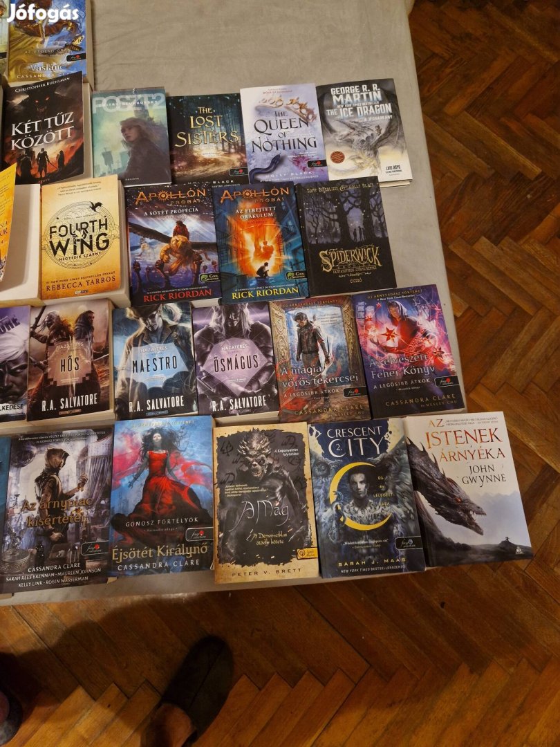Ifjúsági irodalom, fantasy, sci-fi könyvek