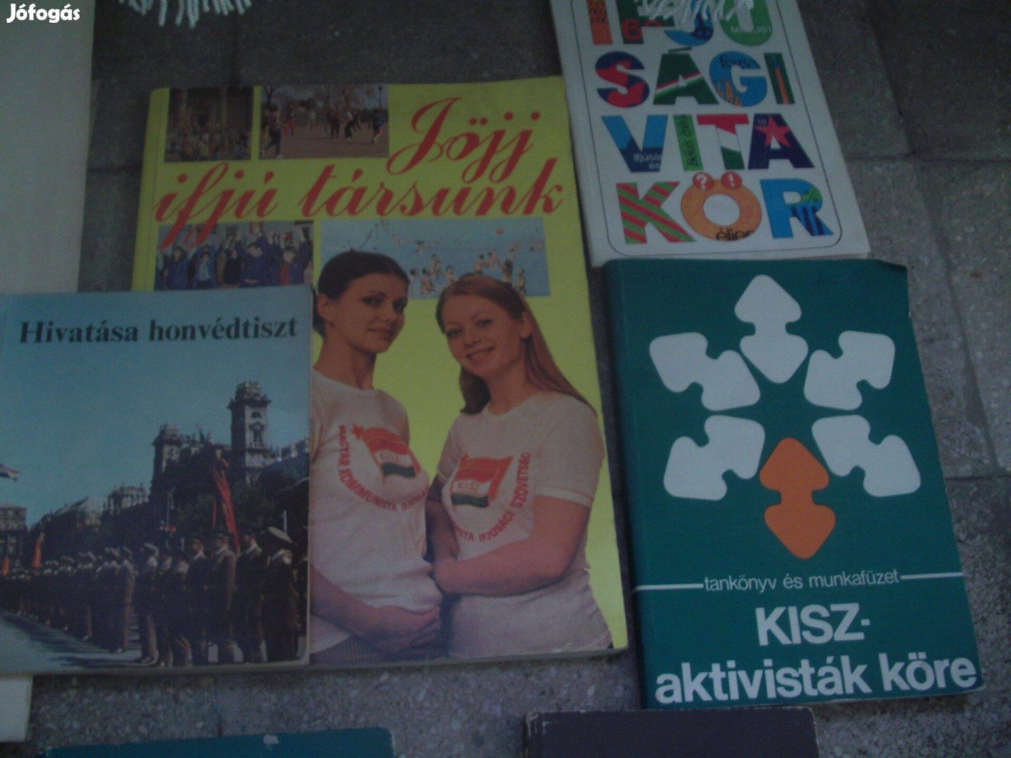 Ifjuságmozgalmi kiadványok 1989 előttiek 4 db