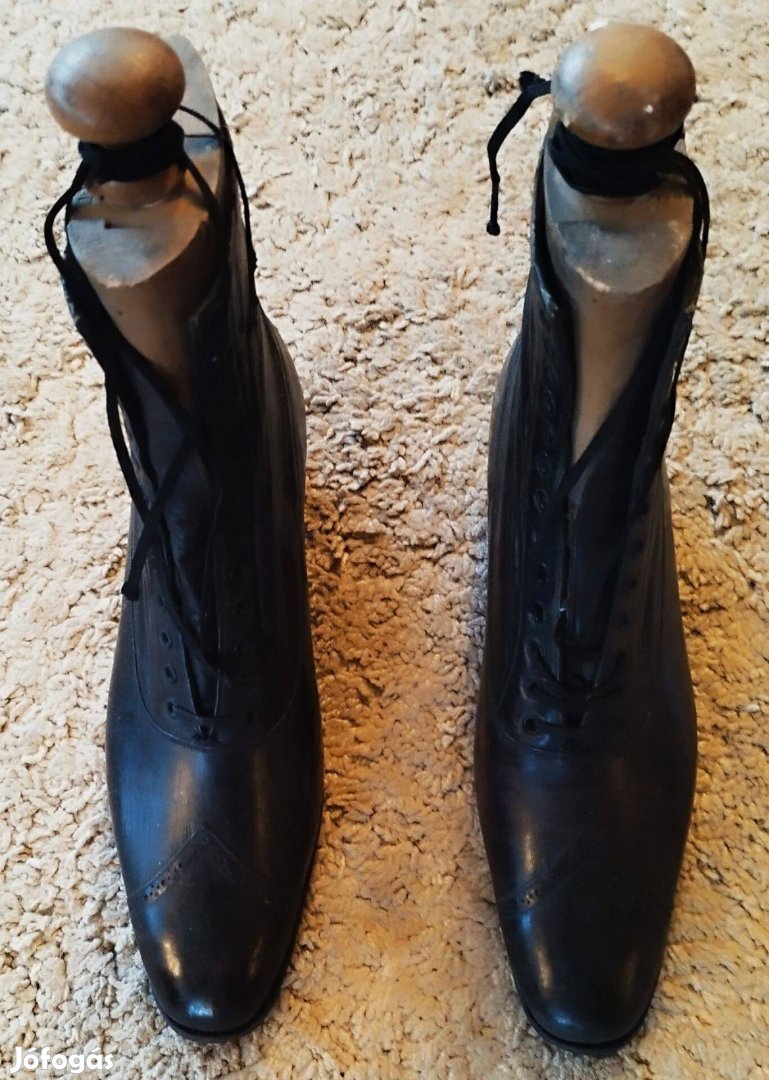 Igazi BOSZI-cipő fanatikusoknak Női cipő