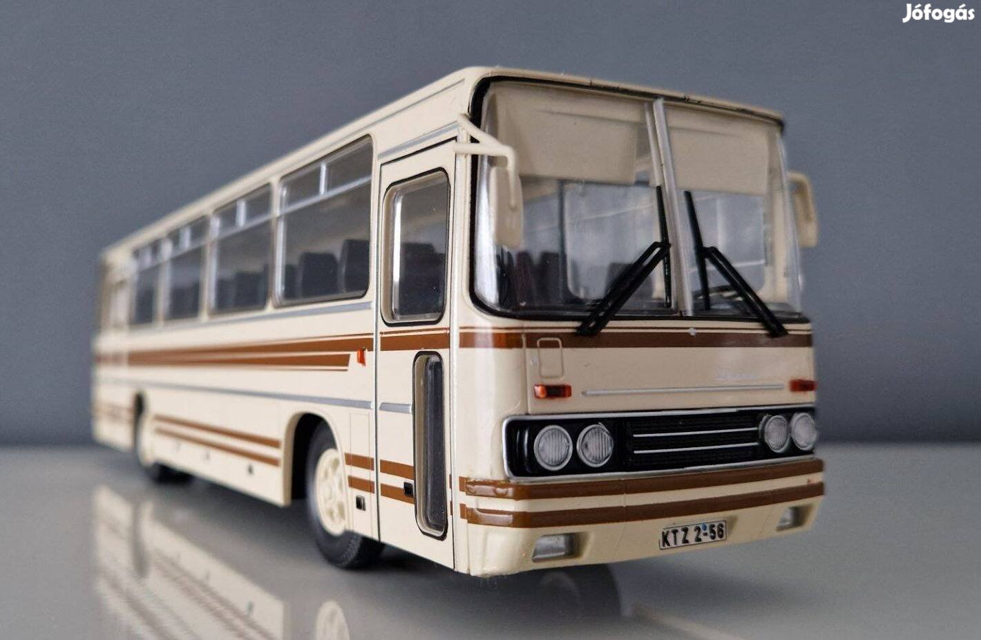 Ikarus 256 1:43 1/43 Premium Classixxs busz modell