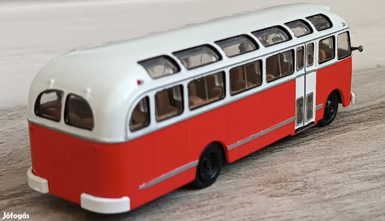 Ikarus 30 busz modell 1:72