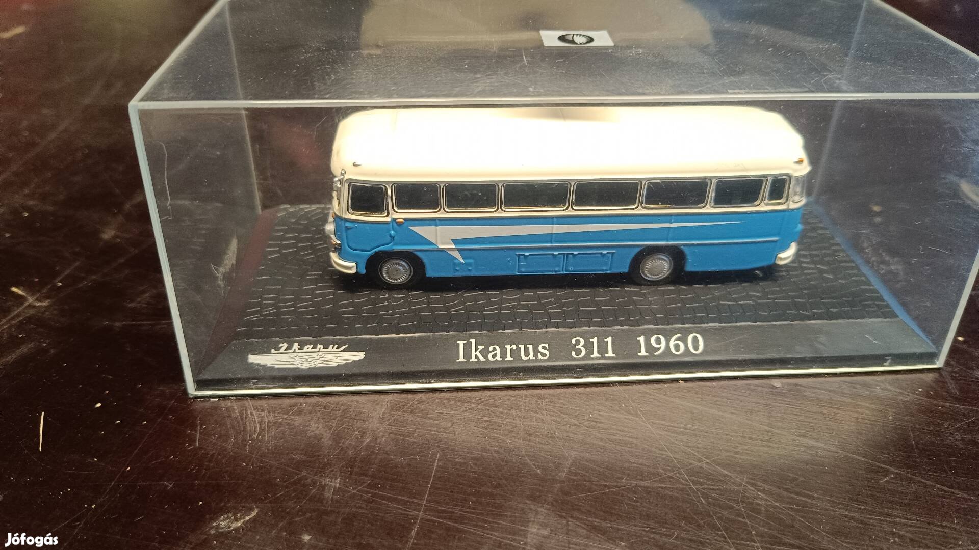 Ikarus 311 modell