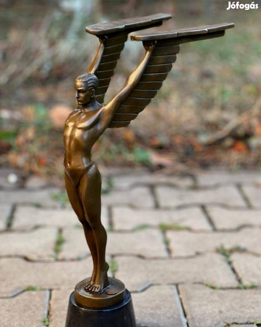 Ikarus - art-deco műalkotás