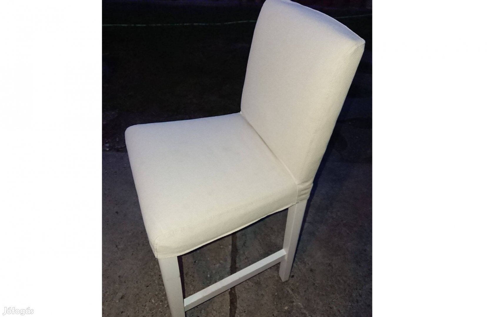 Ikea Bergmund bárszék féláron