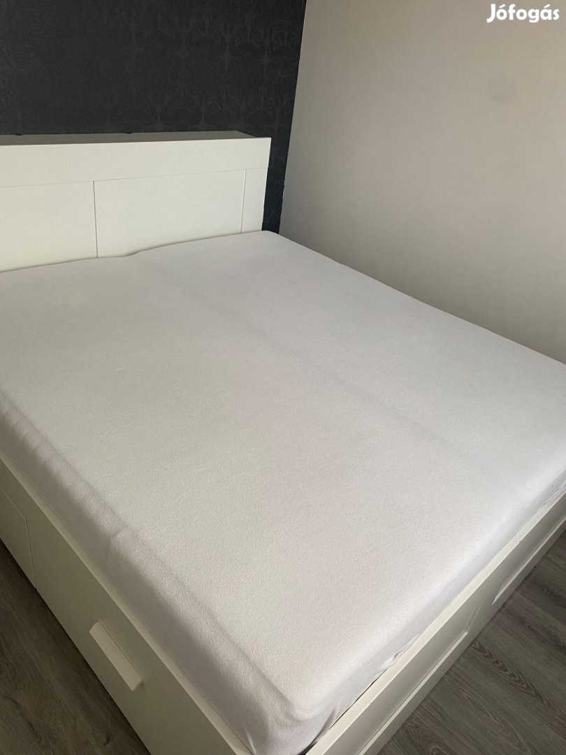 Ikea Brimnes ágykeret tárolókkal,fejvéggel és matracokkal 180x200