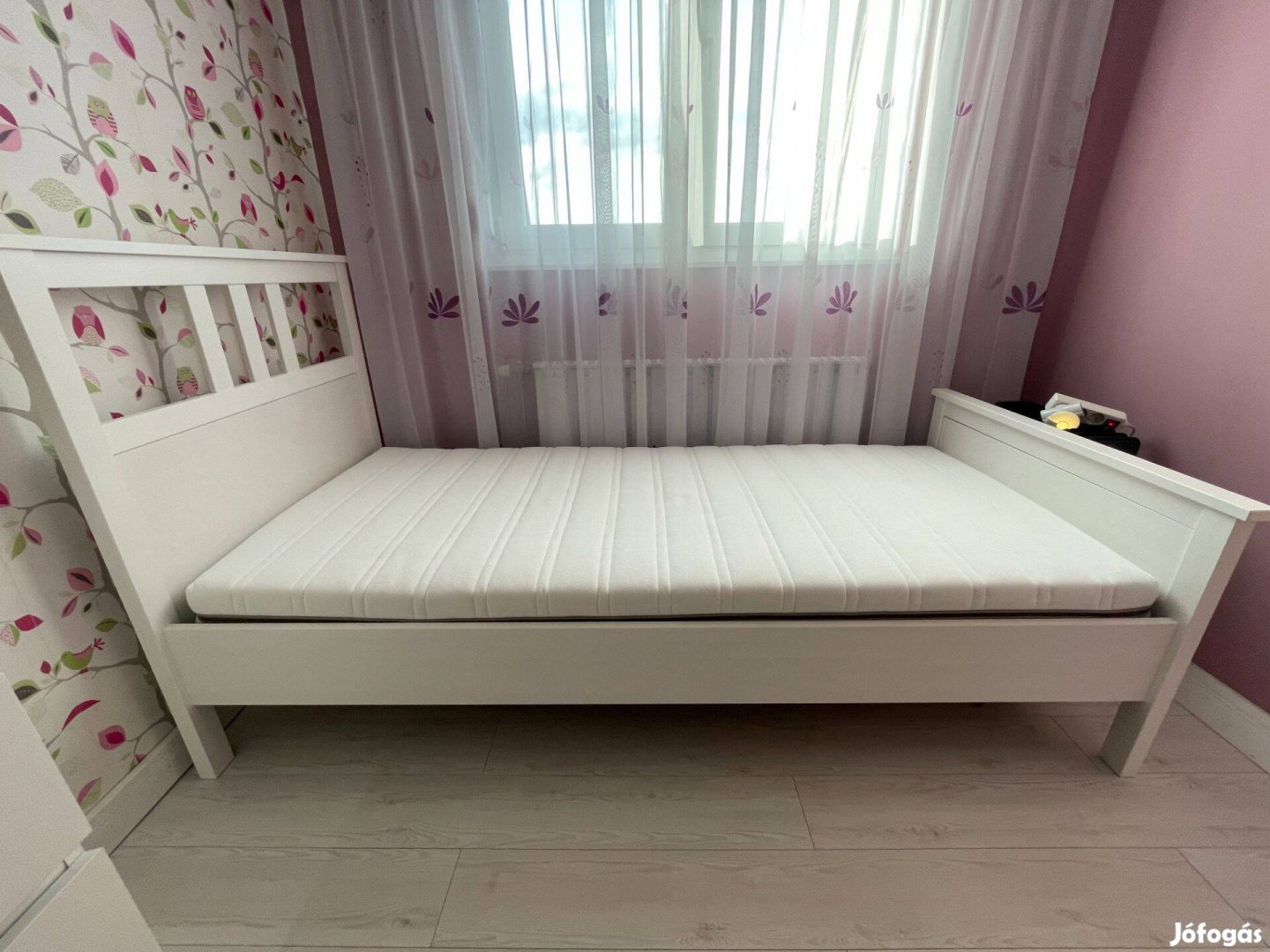 Ikea Hemnes 90x200 gyerekágy, Malvik matraccal, ágyráccsal