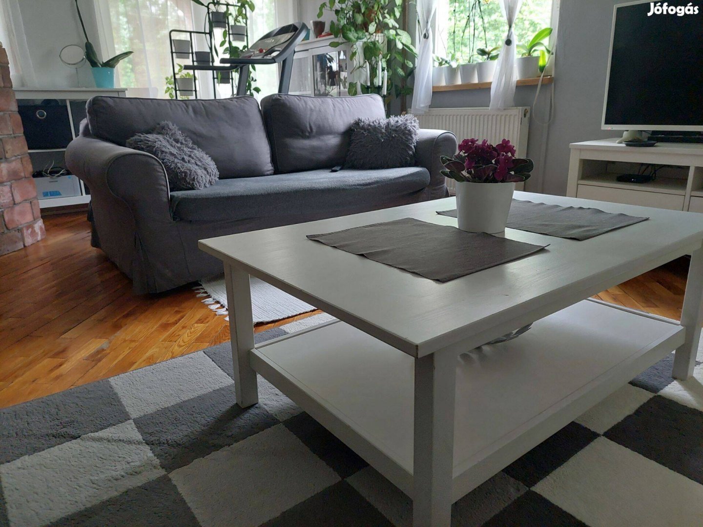 Ikea Hemnes dohányzóasztal Tömör fa